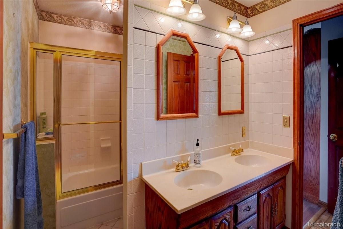 14480 Foothill Road Golden, CO 80401 - Photo 35 of 40 Gallery Image 35