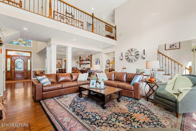 $2,500,000 | 354 Okema Way, Loudon, TN 37774