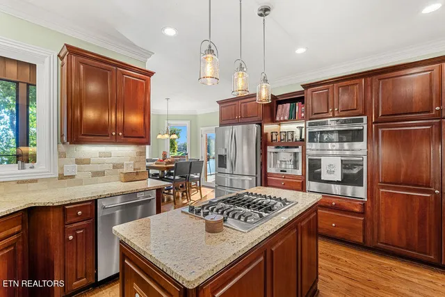 $2,500,000 | 354 Okema Way, Loudon, TN 37774