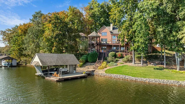 $2,500,000 | 354 Okema Way, Loudon, TN 37774