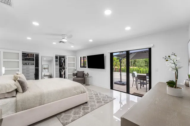 a view of a storage & utility room