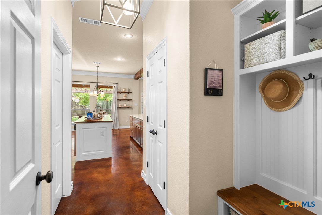 2405 Twin Ridge Court Belton, TX 76513 - Photo 17 of 30 a bathroom with a bathtub and a shower