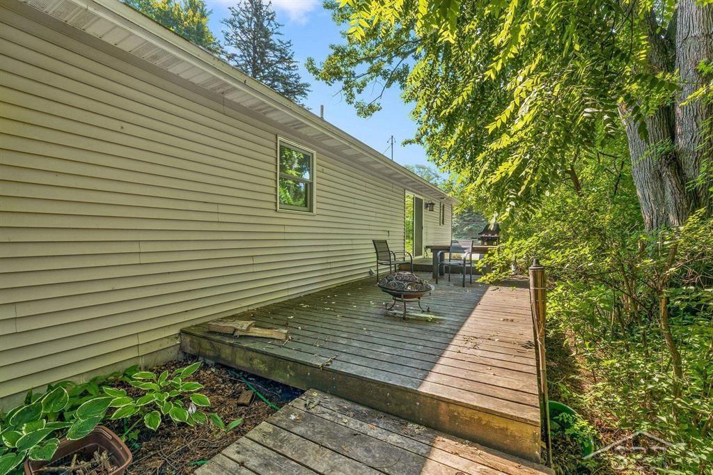 5025 North River Road Freeland, MI 48623 - Photo 34 of 47 50118888-33.JPG