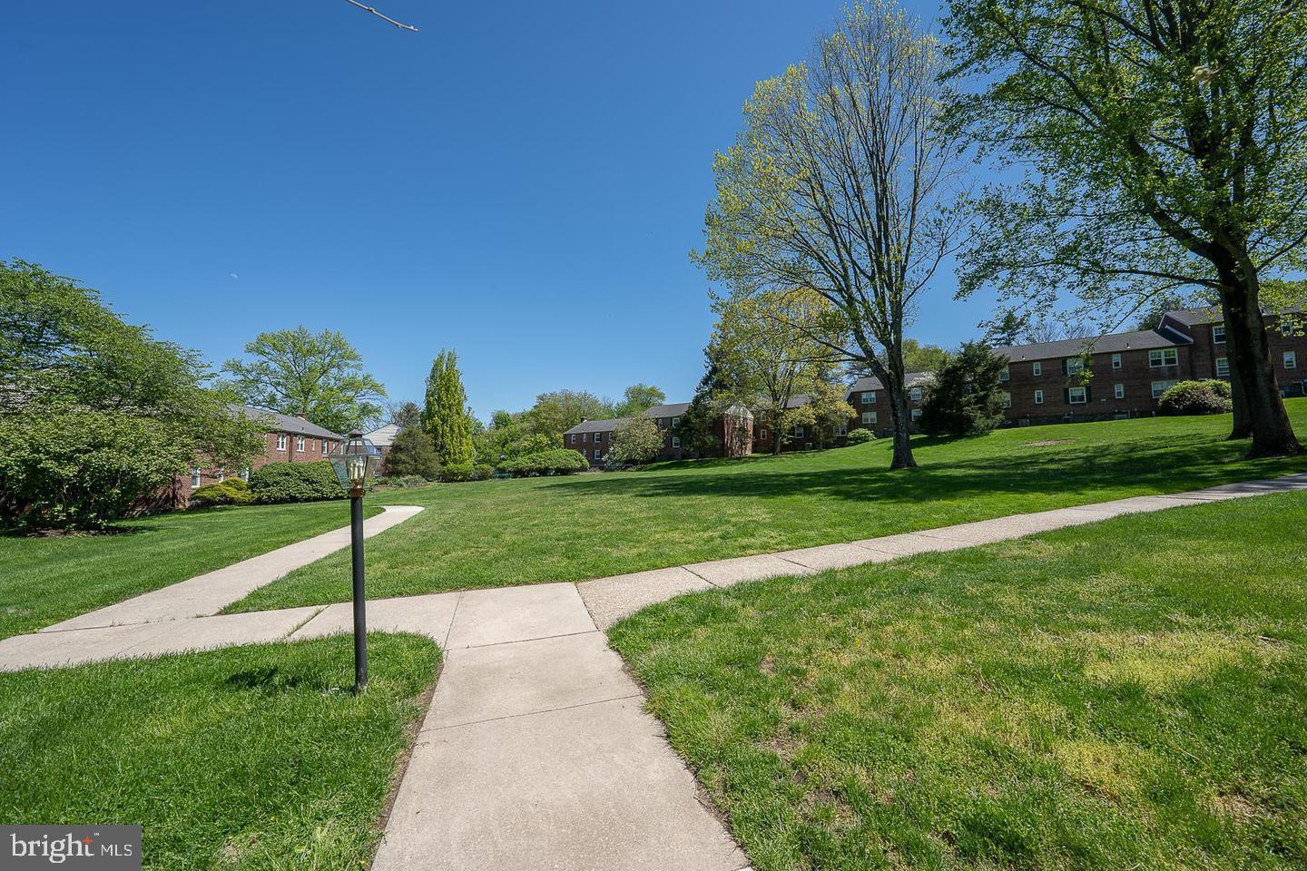 500 East Lancaster Avenue, Unit 118D Wayne, PA 19087 - Photo 11 of 12 Condo walking areas