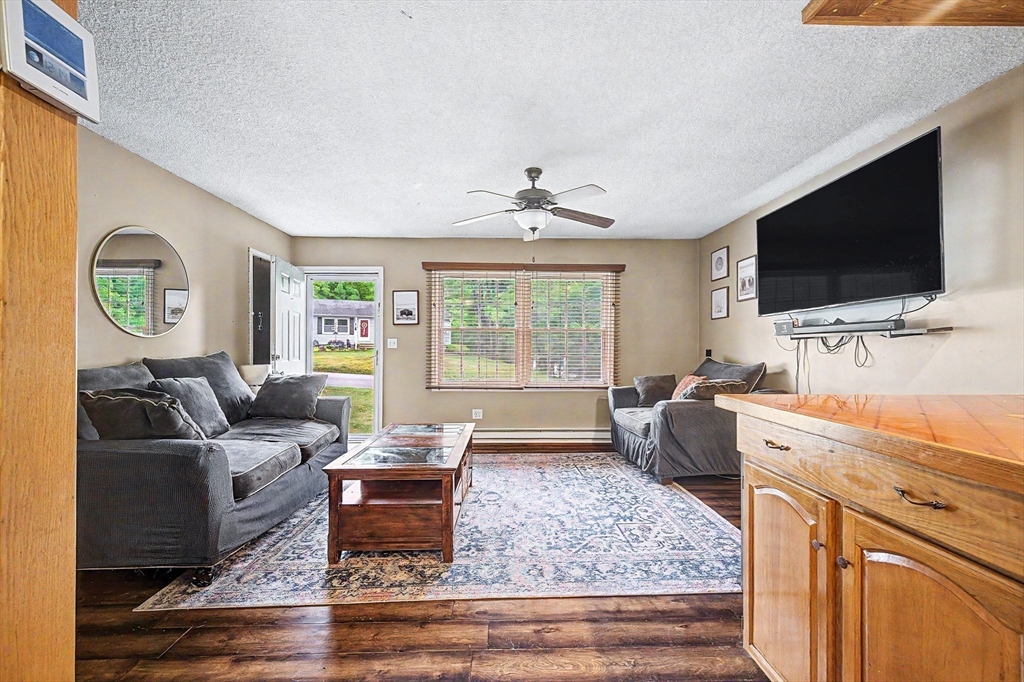 119 Dennison Cross Road Southbridge, MA 01550 - Photo 7 of 25