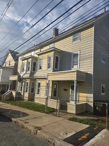 $778,572 | 636-644 Dwelly Street, Fall River, MA 02724