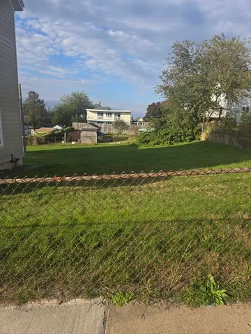 $778,572 | 636-644 Dwelly Street, Fall River, MA 02724