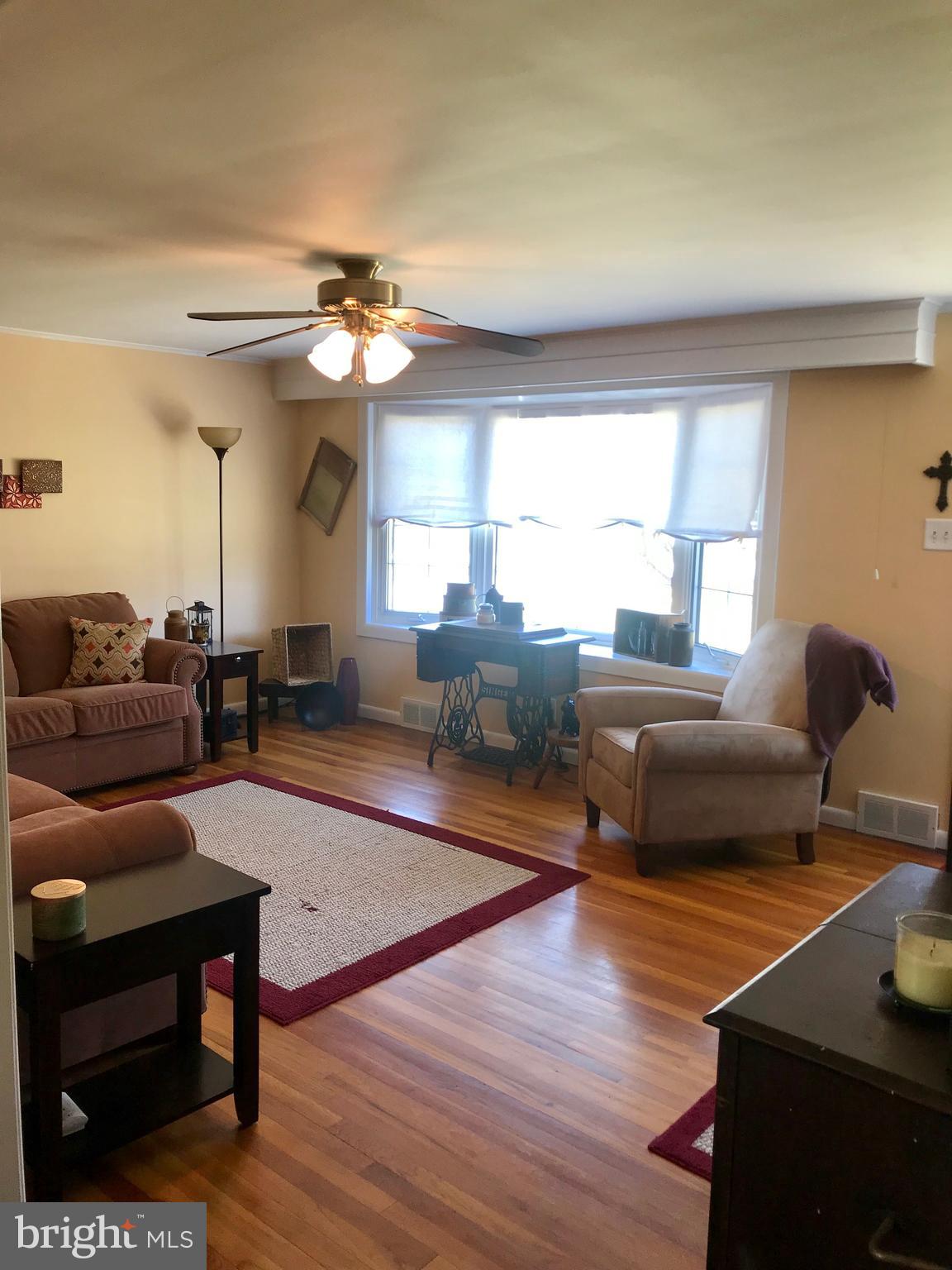 645 Reeceville Road Coatesville, PA 19320 - Photo 5 of 15 Living Room