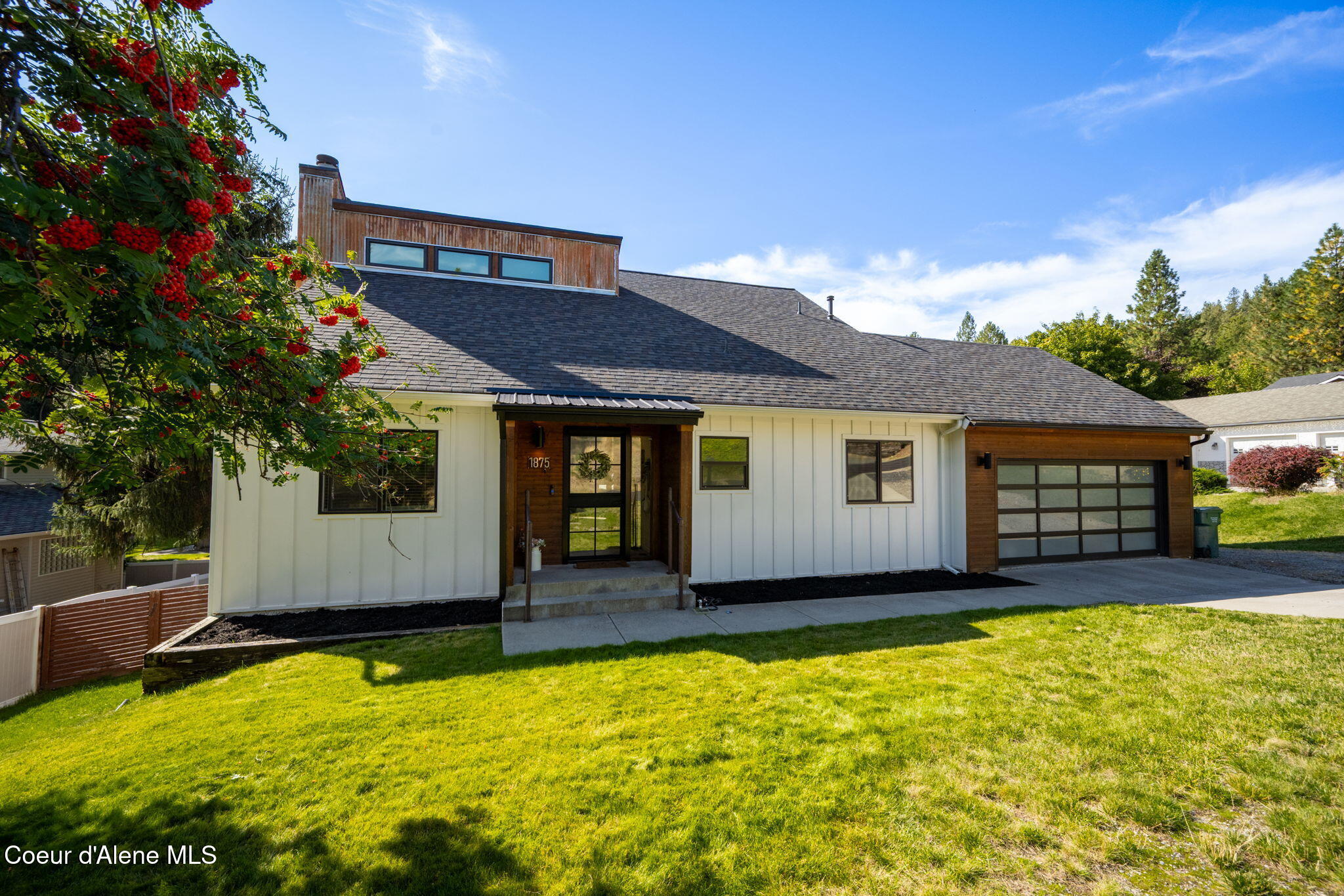 1875 North Johnson Road Coeur D'Alene, ID 83814 - Photo 5 of 58 27-web-or-mls-DSC_4462