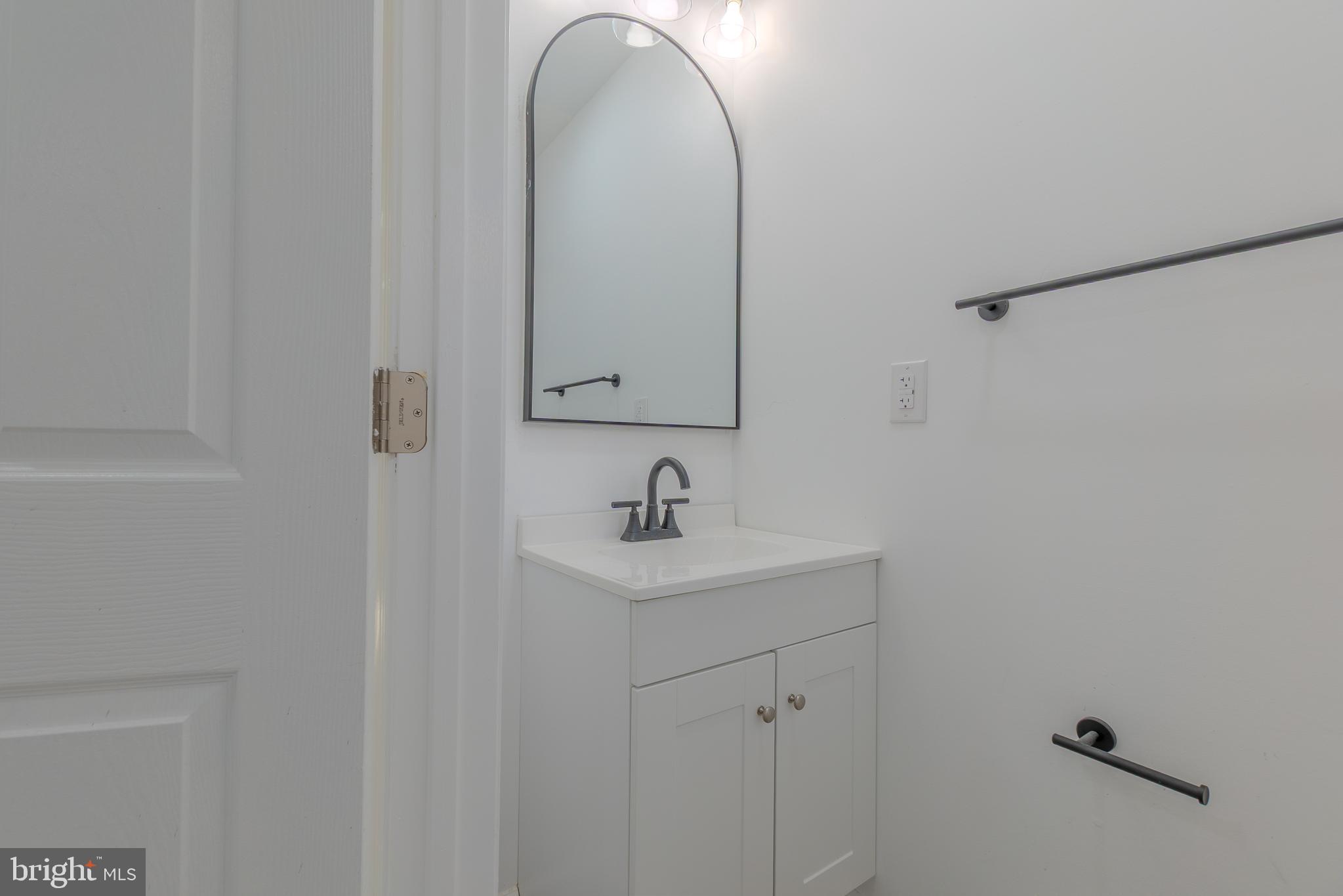 313 West Porter Street Philadelphia, PA 19148 - Photo 12 of 33