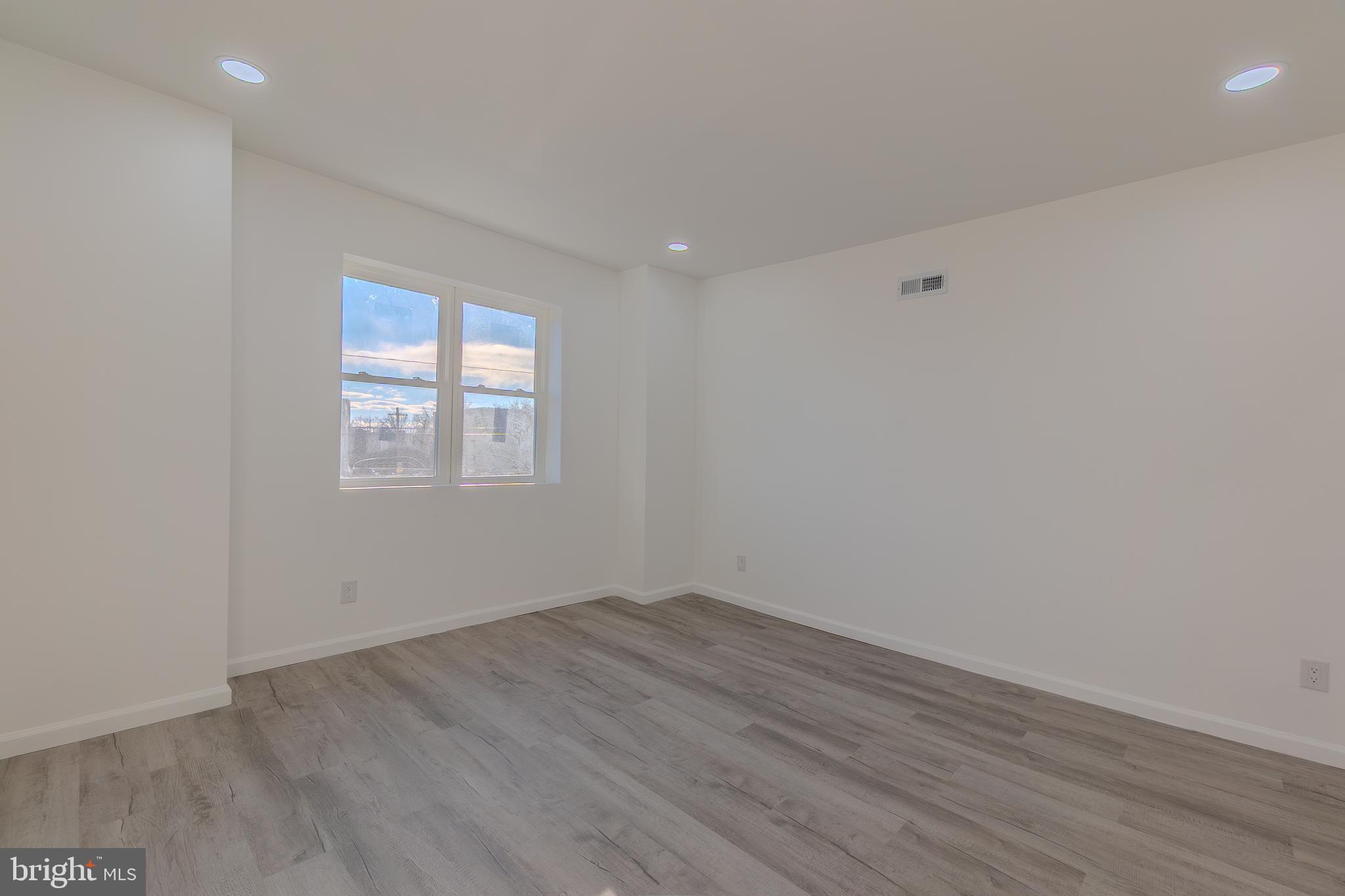 313 West Porter Street Philadelphia, PA 19148 - Photo 16 of 33