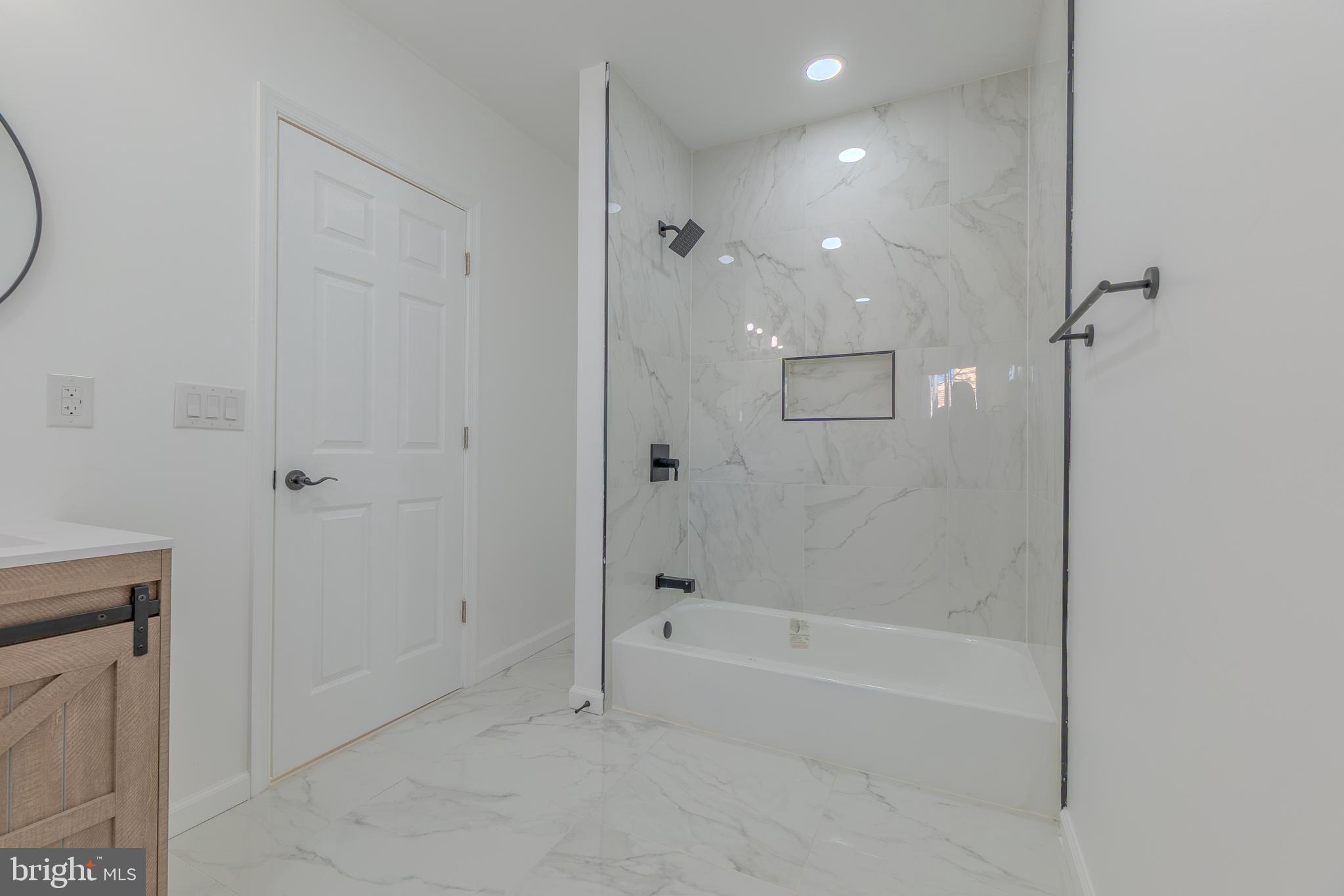 313 West Porter Street Philadelphia, PA 19148 - Photo 22 of 33