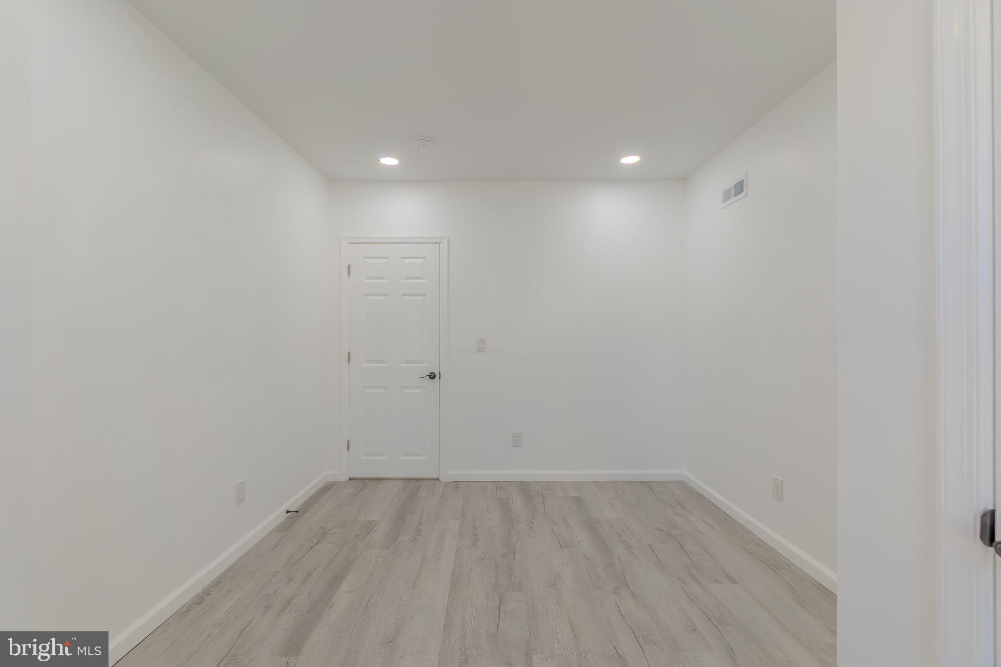 313 West Porter Street Philadelphia, PA 19148 - Photo 25 of 33