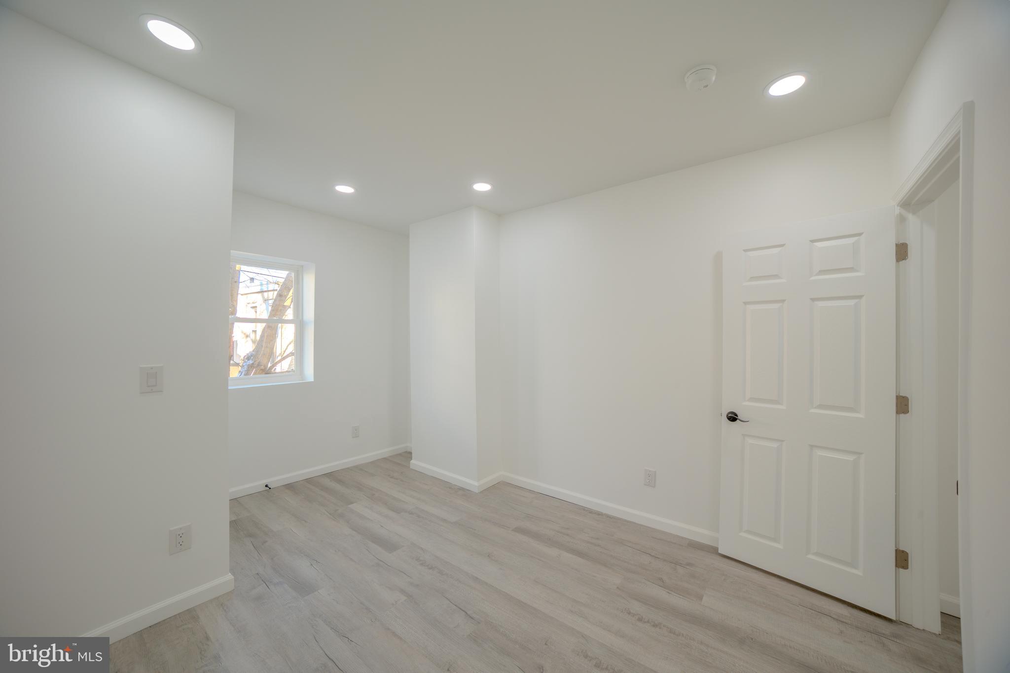 313 West Porter Street Philadelphia, PA 19148 - Photo 28 of 33