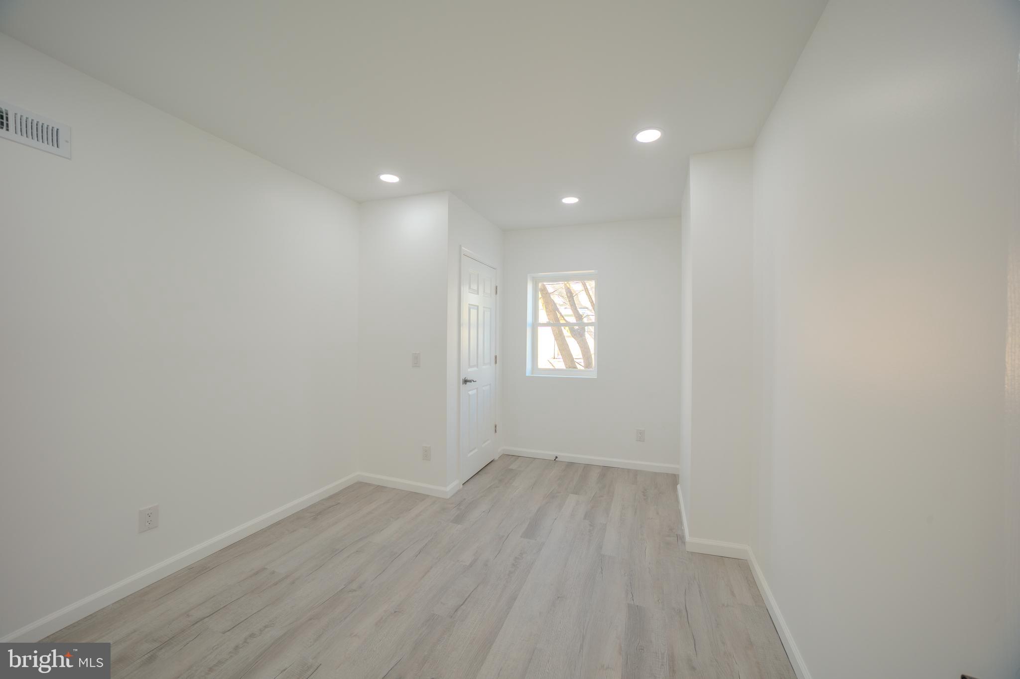 313 West Porter Street Philadelphia, PA 19148 - Photo 29 of 33