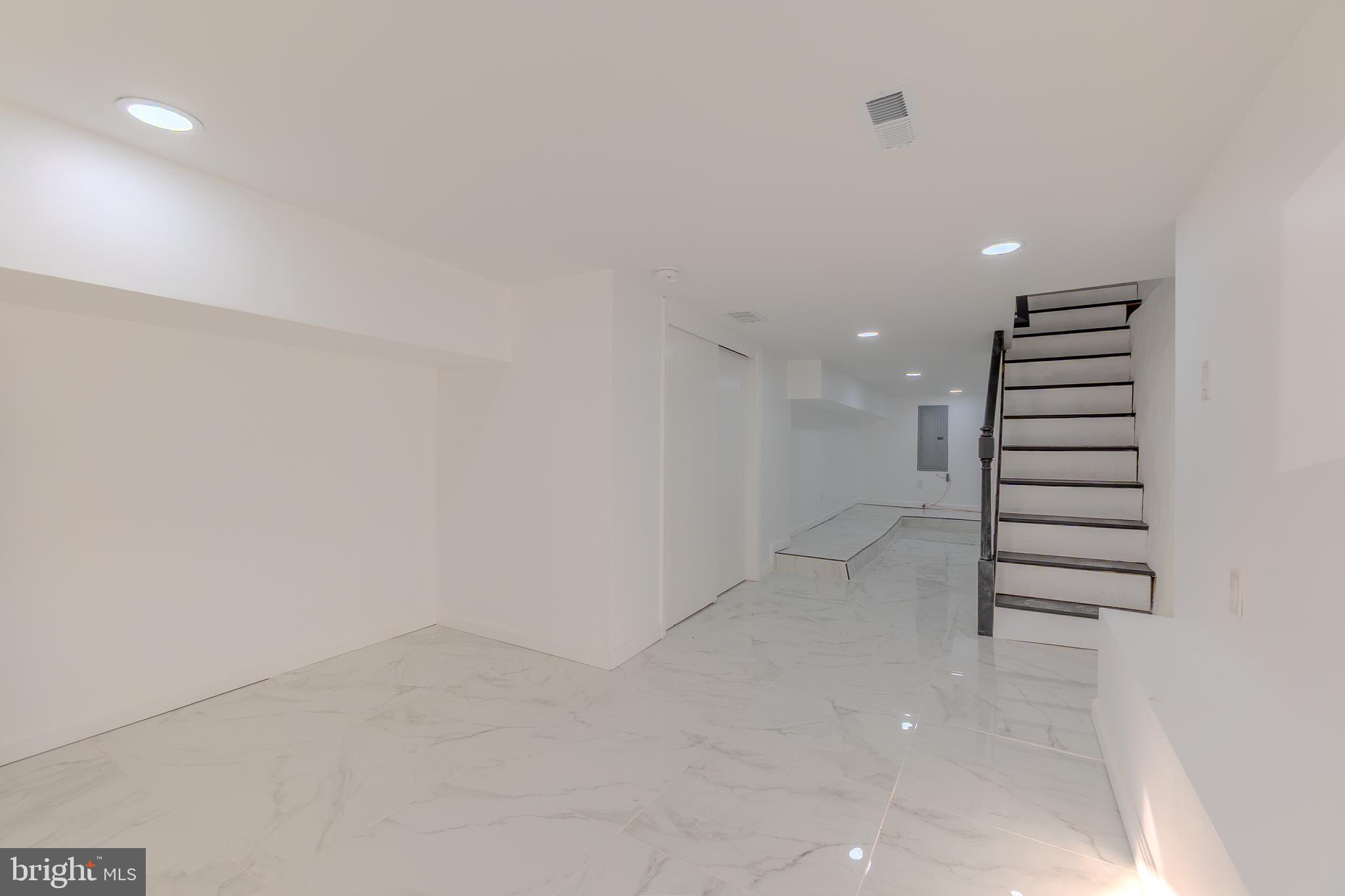 313 West Porter Street Philadelphia, PA 19148 - Photo 32 of 33