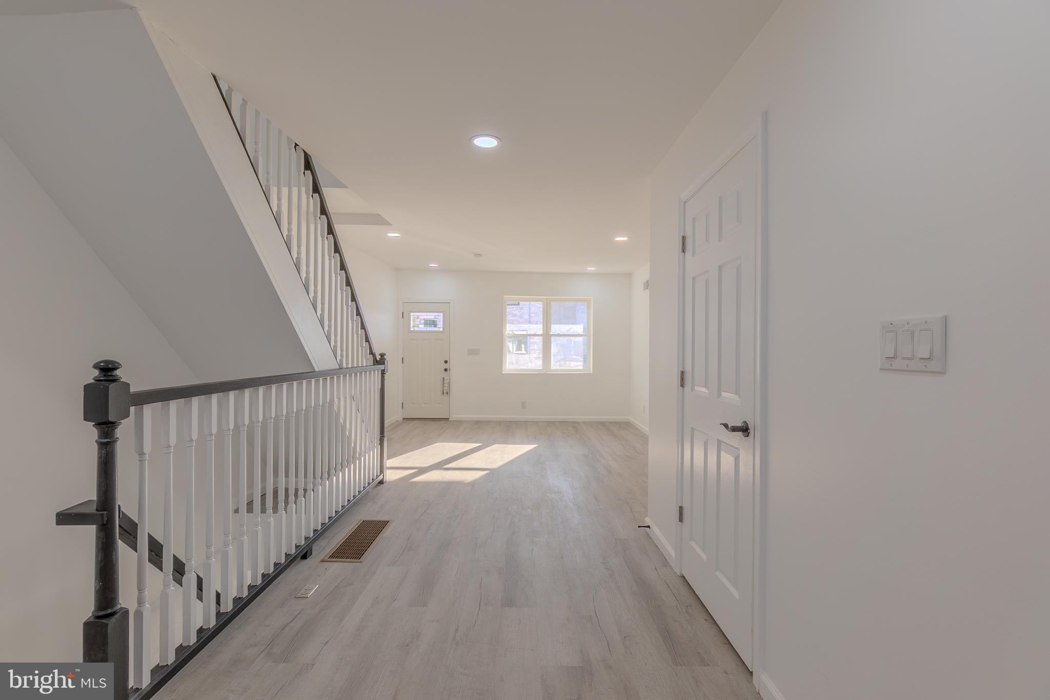 313 West Porter Street Philadelphia, PA 19148 - Photo 8 of 33