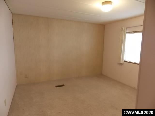 5422 Portland Road Northeast, Unit 136 Salem, OR 97305 - Photo 11 of 16
