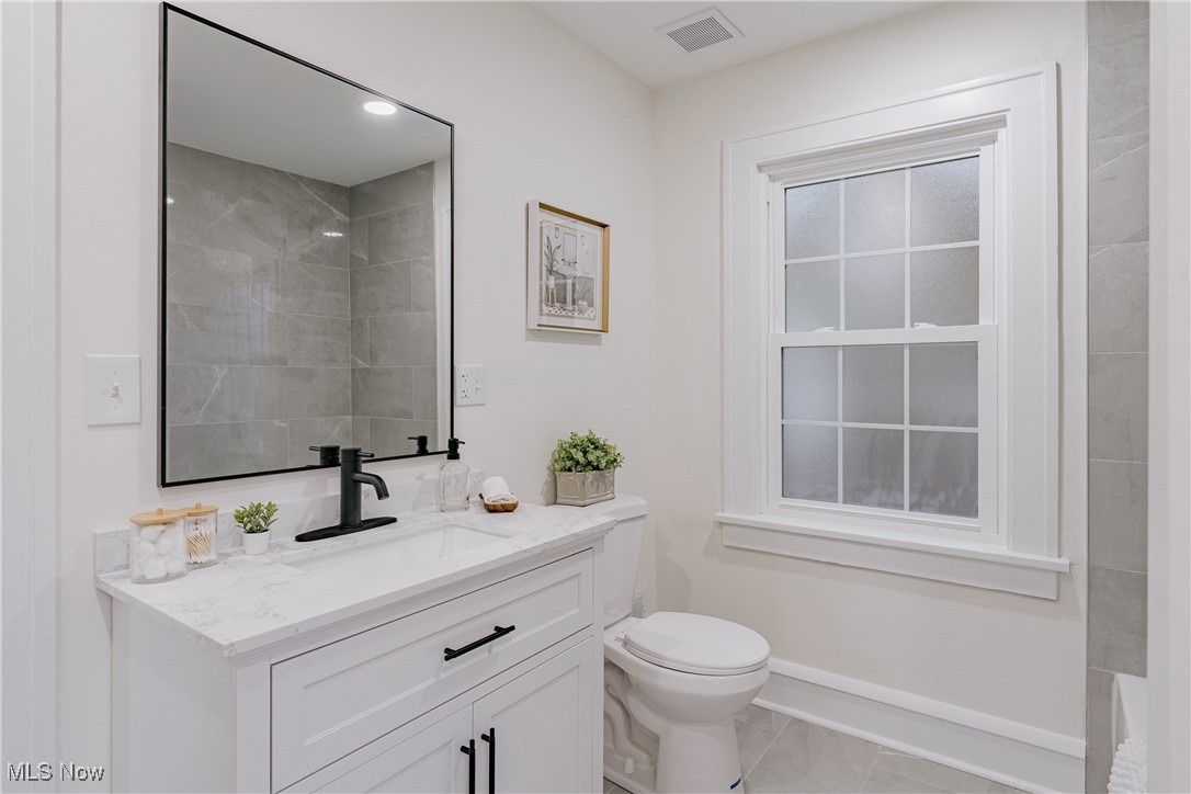 16005 Fernway Road Cleveland, OH 44120 - Photo 22 of 38 Gallery Image 22