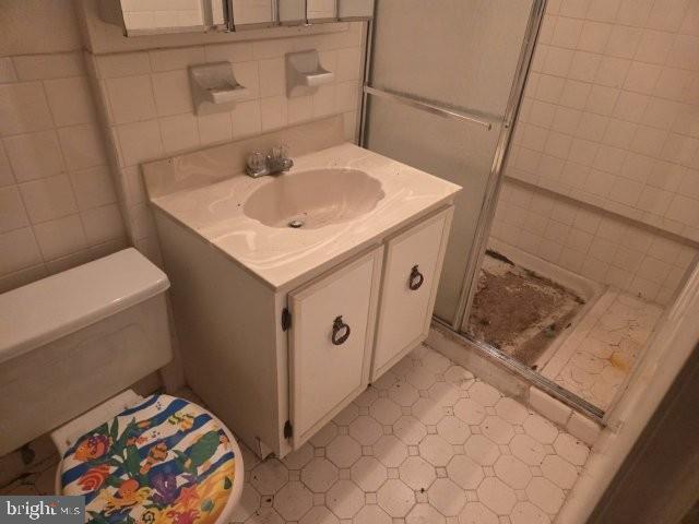 5307 7th Street Northwest Washington, DC 20011 - Photo 25 of 30 a utility room with dryer and washer