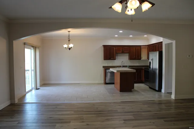 $279,900 | 11745 Juniper Court, Evansville, IN 47725