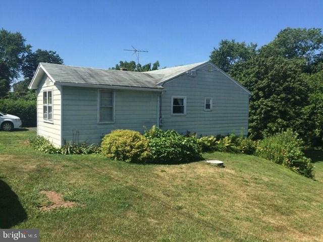 827 Turkey Bird Road Newport, PA 17074 - Photo 3 of 13 Gallery Image 3