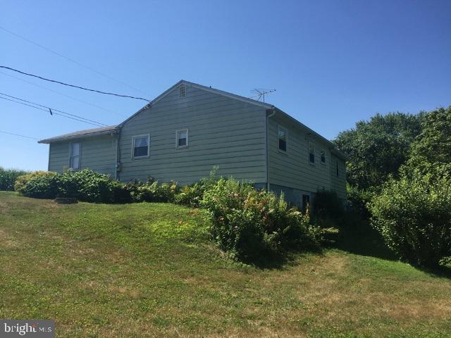 827 Turkey Bird Road Newport, PA 17074 - Photo 4 of 13 Gallery Image 4