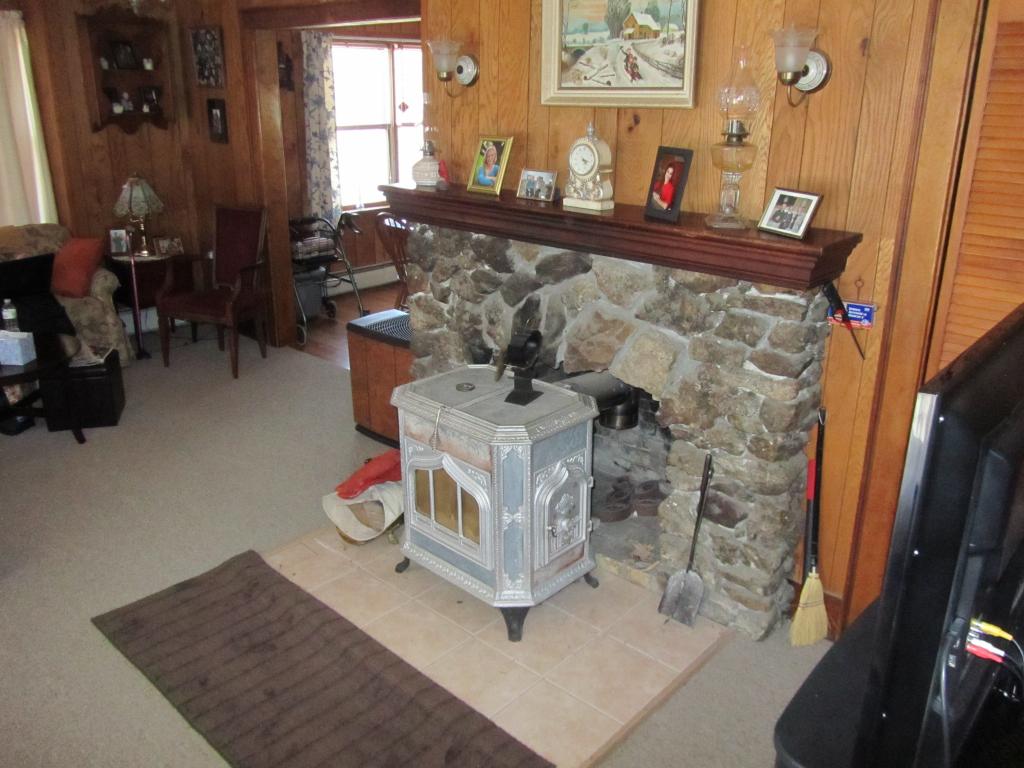 1456 Post Road Rutland Town, VT 05701 - Photo 6 of 18