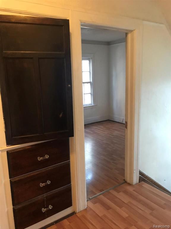759 Webb Street Detroit, MI 48202 - Photo 13 of 14
