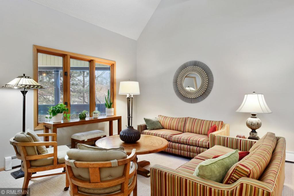 14501 Atrium Way, Unit 237 Minnetonka, MN 55345 - Photo 4 of 34 Gallery Image 4