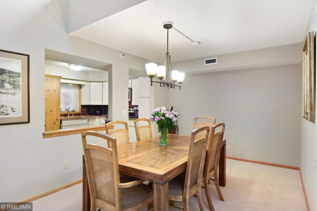 14501 Atrium Way, Unit 237 Minnetonka, MN 55345 - Photo 8 of 34 Gallery Image 8