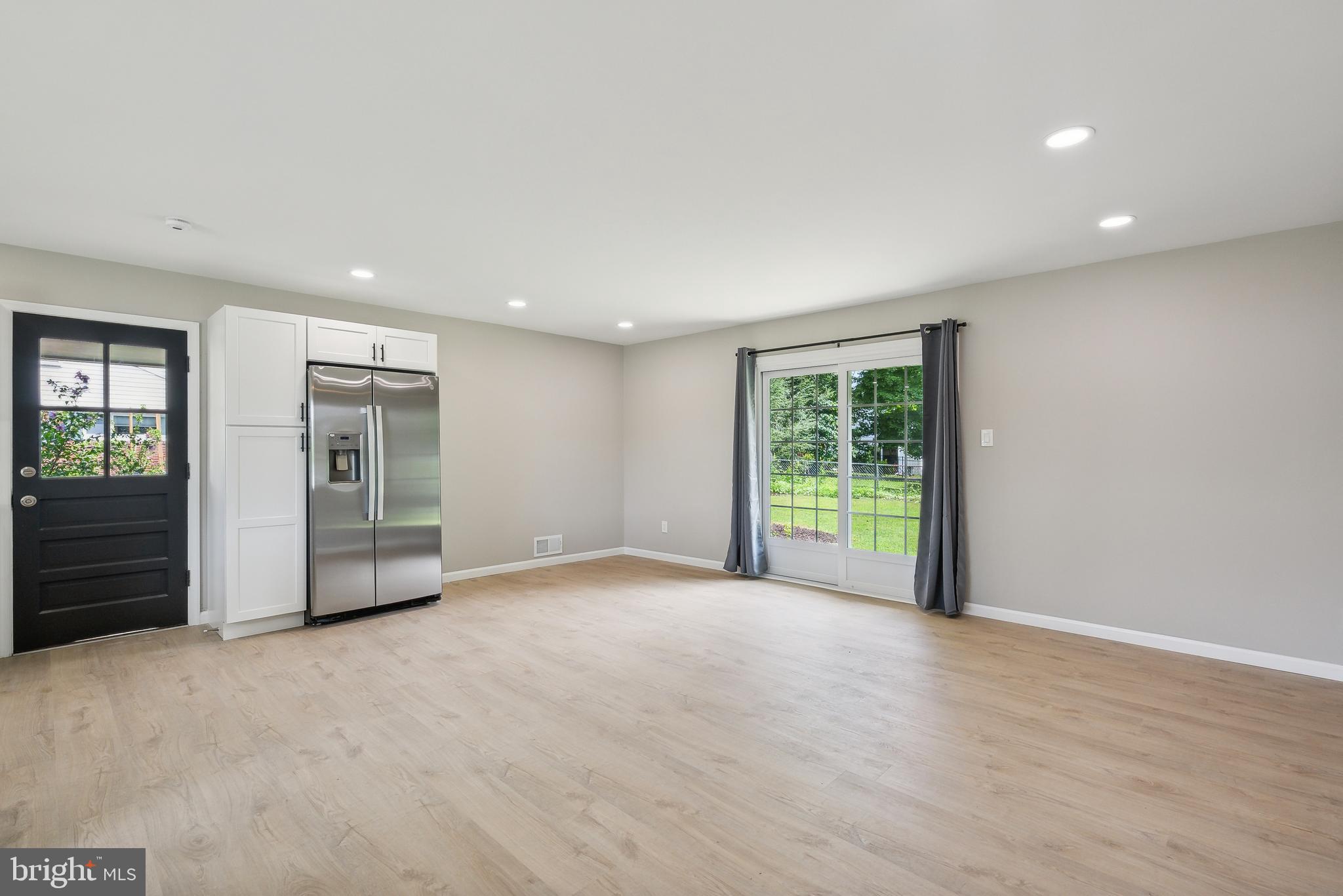 5317 Oldcastle Lane Springfield, VA 22151 - Photo 13 of 37