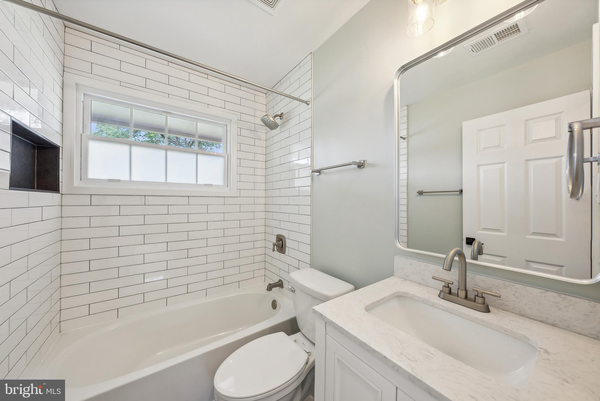 5317 Oldcastle Lane Springfield, VA 22151 - Photo 15 of 37