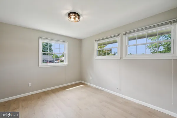 $3,200 | 5317 Oldcastle Lane, Springfield, VA 22151