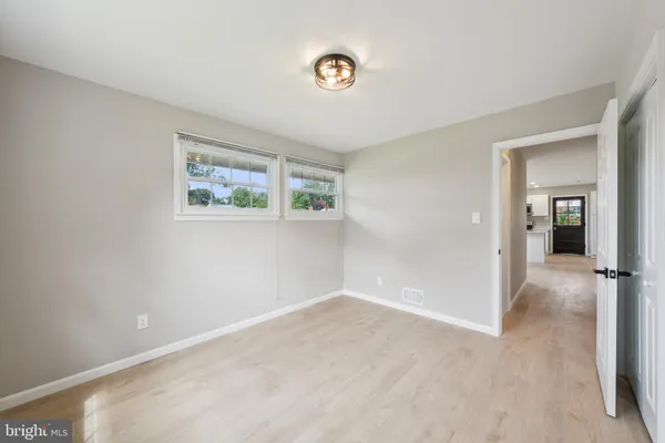 $3,200 | 5317 Oldcastle Lane, Springfield, VA 22151