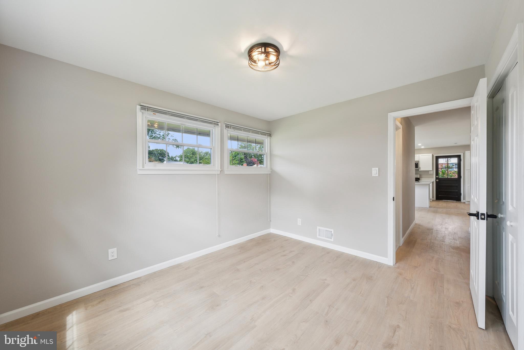 5317 Oldcastle Lane Springfield, VA 22151 - Photo 19 of 37