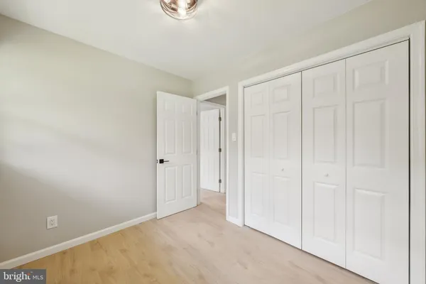 $3,200 | 5317 Oldcastle Lane, Springfield, VA 22151