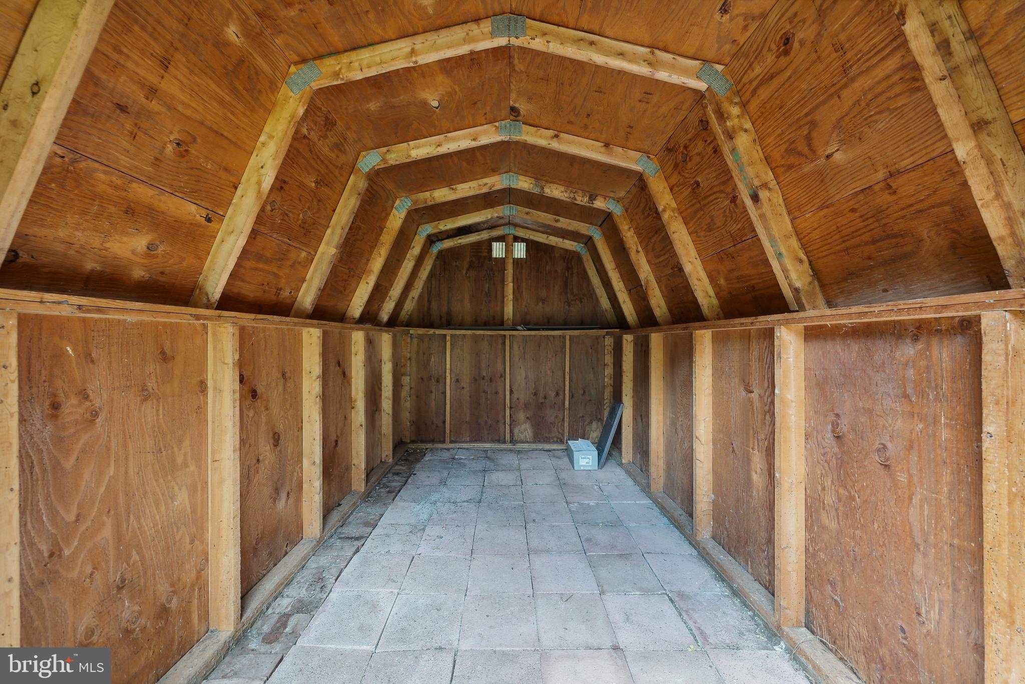 5317 Oldcastle Lane Springfield, VA 22151 - Photo 30 of 37