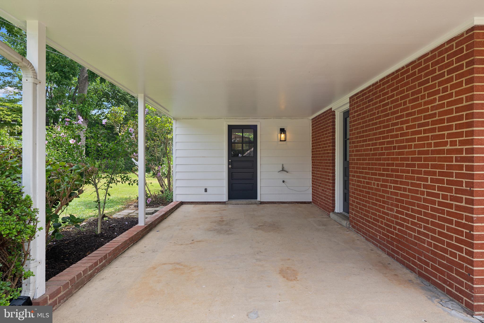 5317 Oldcastle Lane Springfield, VA 22151 - Photo 31 of 37