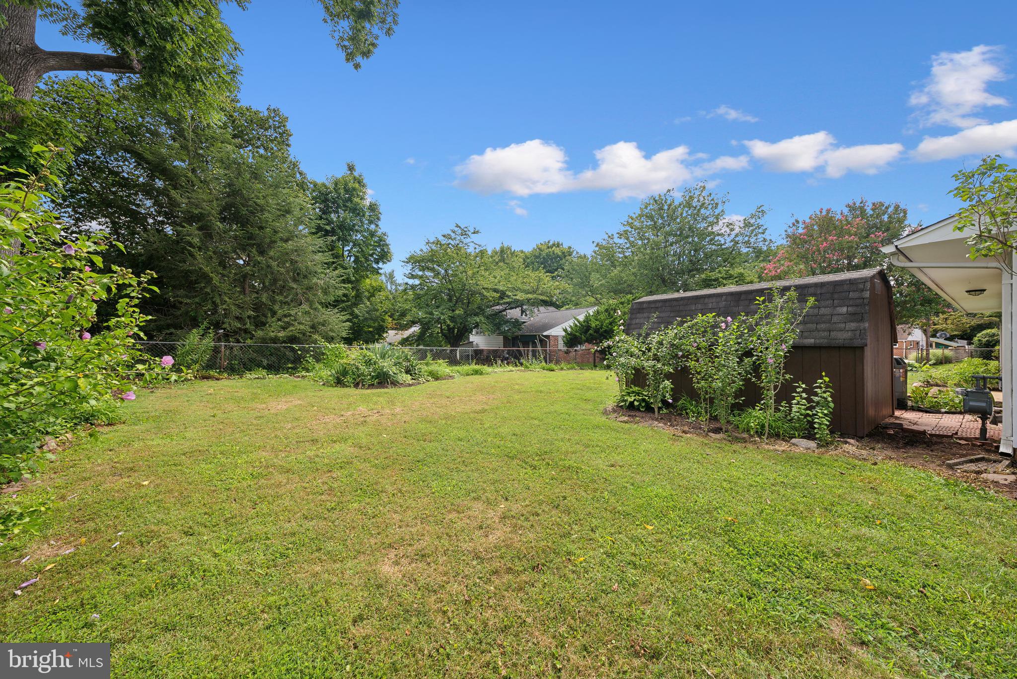 5317 Oldcastle Lane Springfield, VA 22151 - Photo 32 of 37