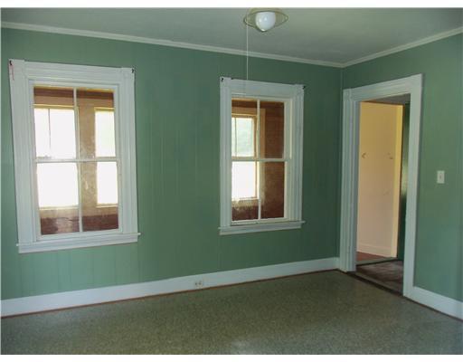 396 River Road Tenants Harbor, ME 04860 - Photo 10 of 16 Living Room. Front unit 2 living room