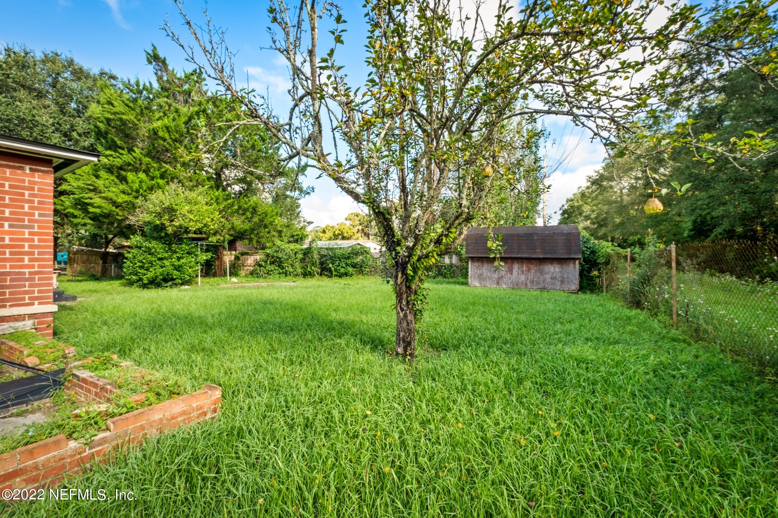 1811 Gamewell Road Jacksonville, FL 32211 - Photo 3 of 20 Side of House