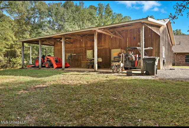 $650,000 | 2275 Frank Hall Road, Bolton, MS 39041