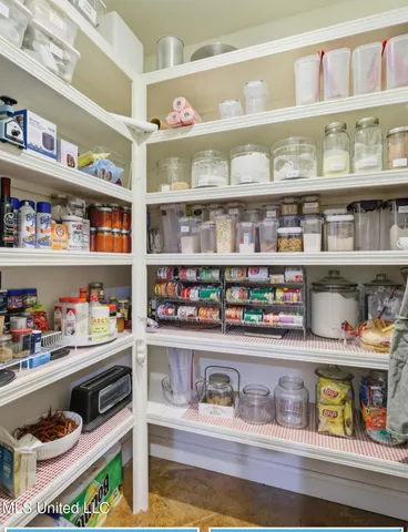 $650,000 | 2275 Frank Hall Road, Bolton, MS 39041