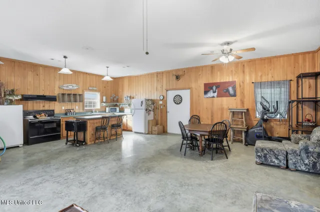 $650,000 | 2275 Frank Hall Road, Bolton, MS 39041