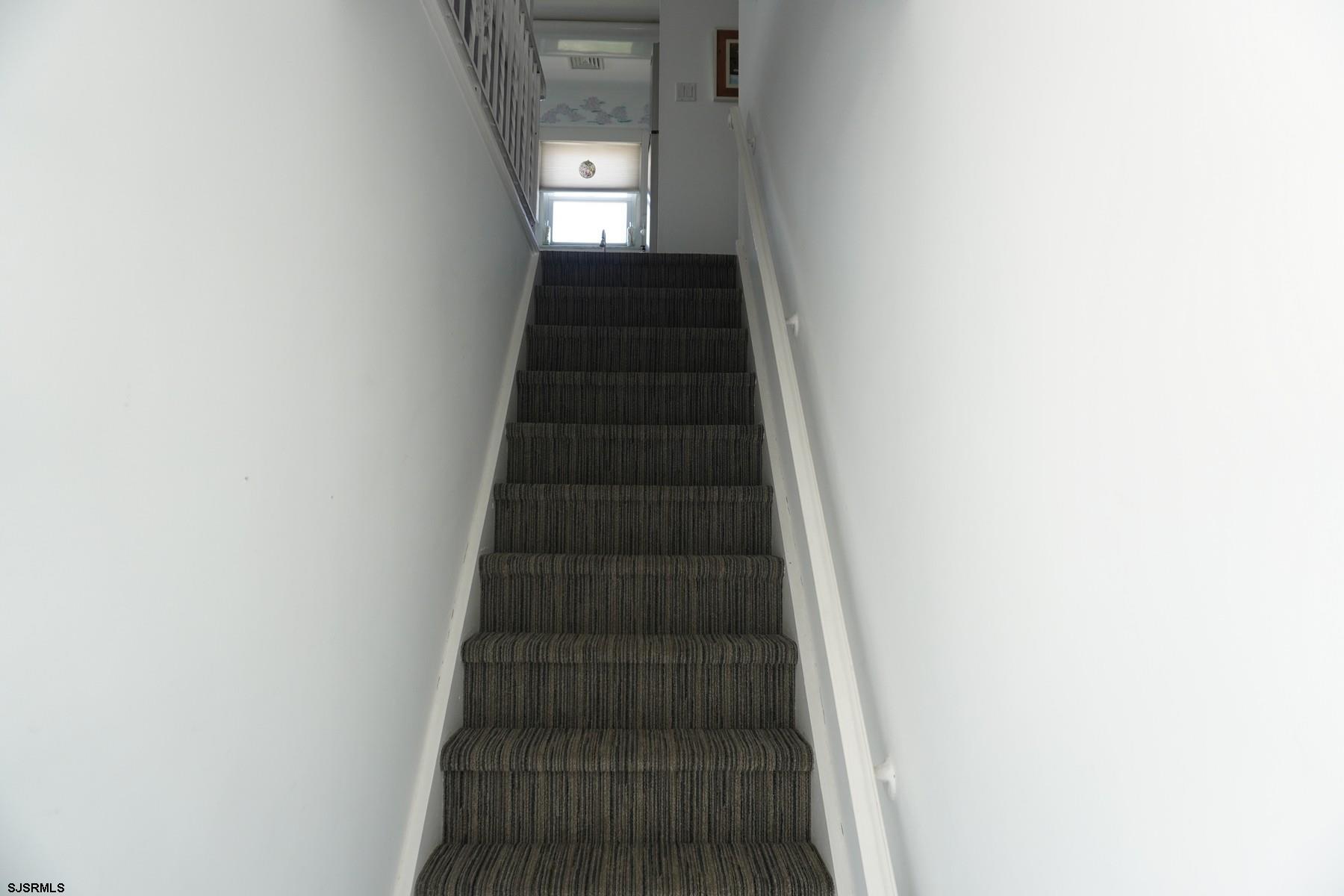 15 South Decatur Avenue, Unit B Margate City, NJ 08402 - Photo 5 of 27 a view of entryway