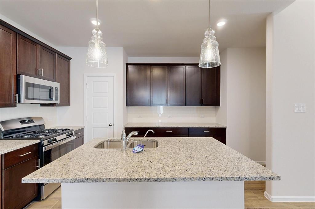 417 Forsyth Drive Princeton, TX 75407 - Photo 4 of 24