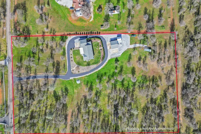 $575,000 | 12249 Manzanoaks Drive, Redding, CA 96003