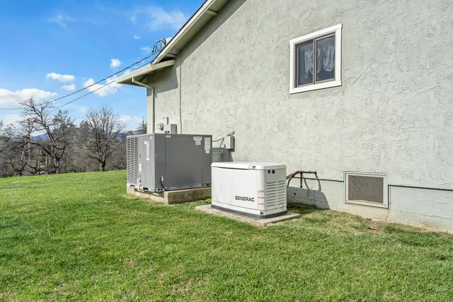 $575,000 | 12249 Manzanoaks Drive, Redding, CA 96003