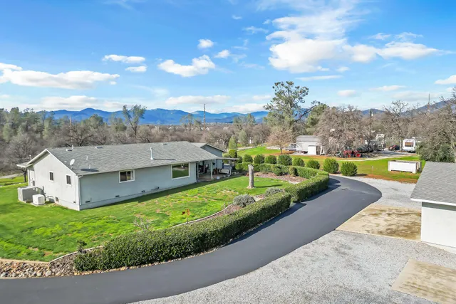 $575,000 | 12249 Manzanoaks Drive, Redding, CA 96003